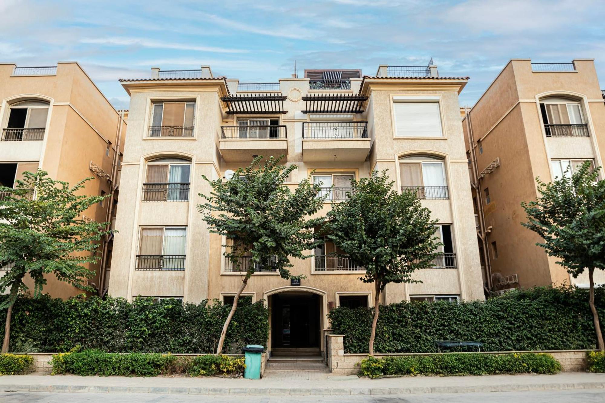 Apartment Imperial & Inviting 3bdr Duplex W Roof New *