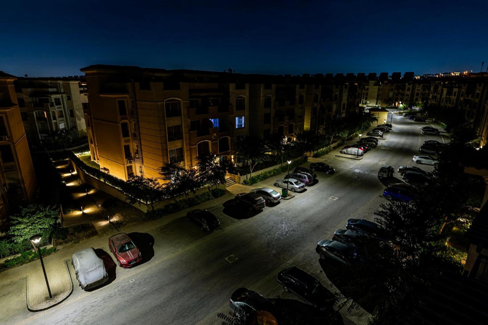 Imperial & Inviting 3bdr Duplex W Roof New Apartment *