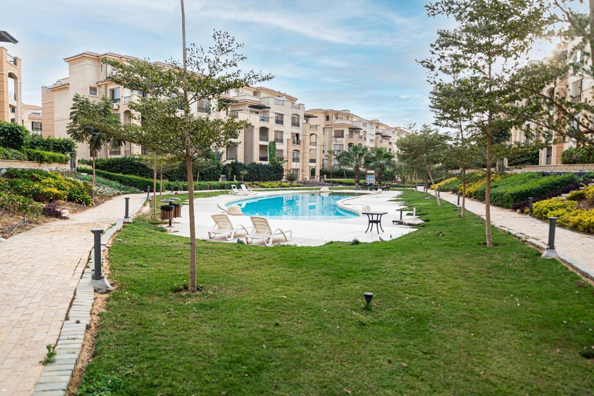 Imperial & Inviting 3bdr Duplex W Roof New Apartment *