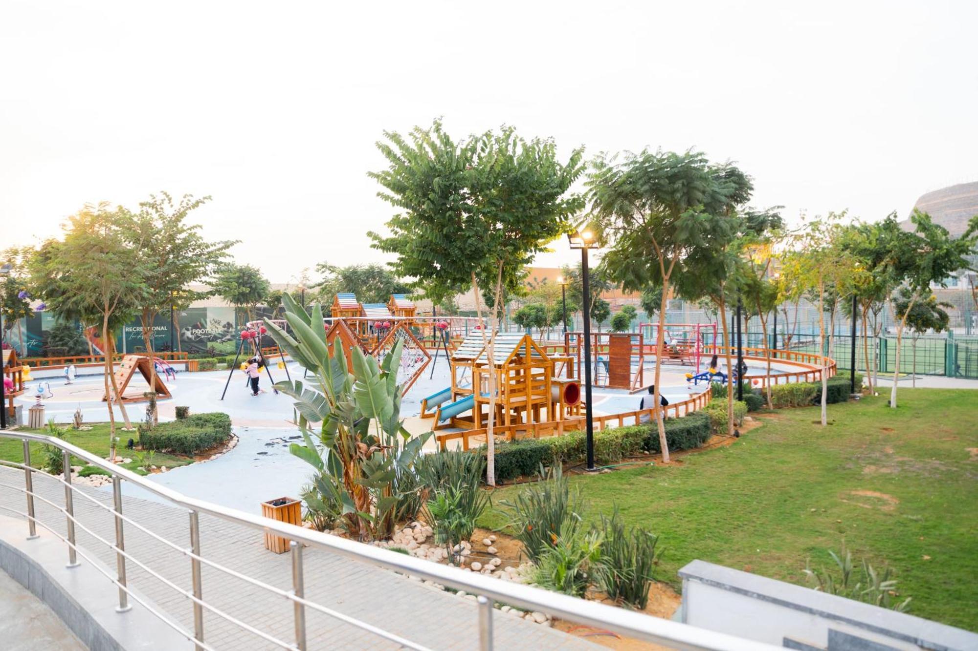 Apartment Imperial & Inviting 3bdr Duplex W Roof New Cairo